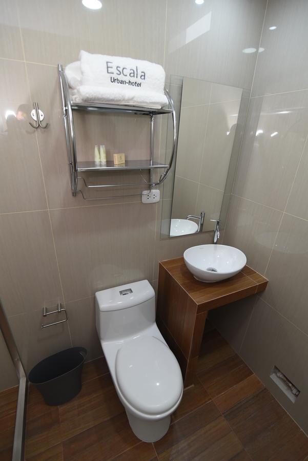 צ'יקלאיו Escala Urban Hotel מראה חיצוני תמונה