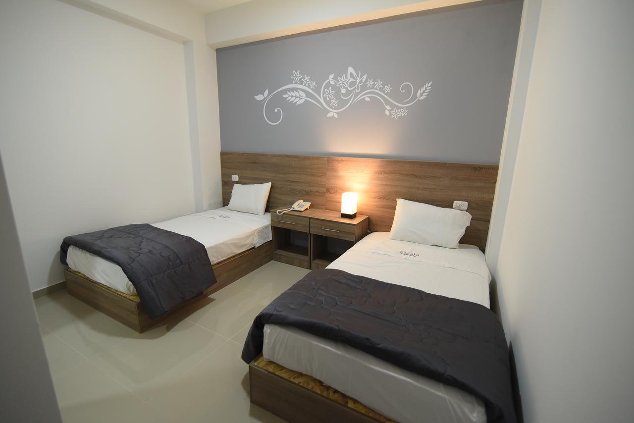 צ'יקלאיו Escala Urban Hotel מראה חיצוני תמונה
