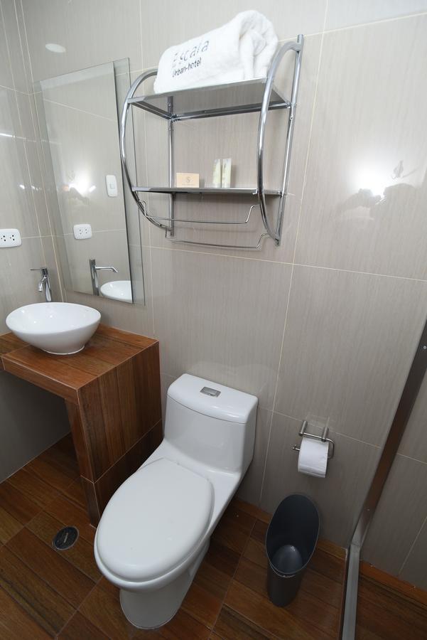 צ'יקלאיו Escala Urban Hotel מראה חיצוני תמונה